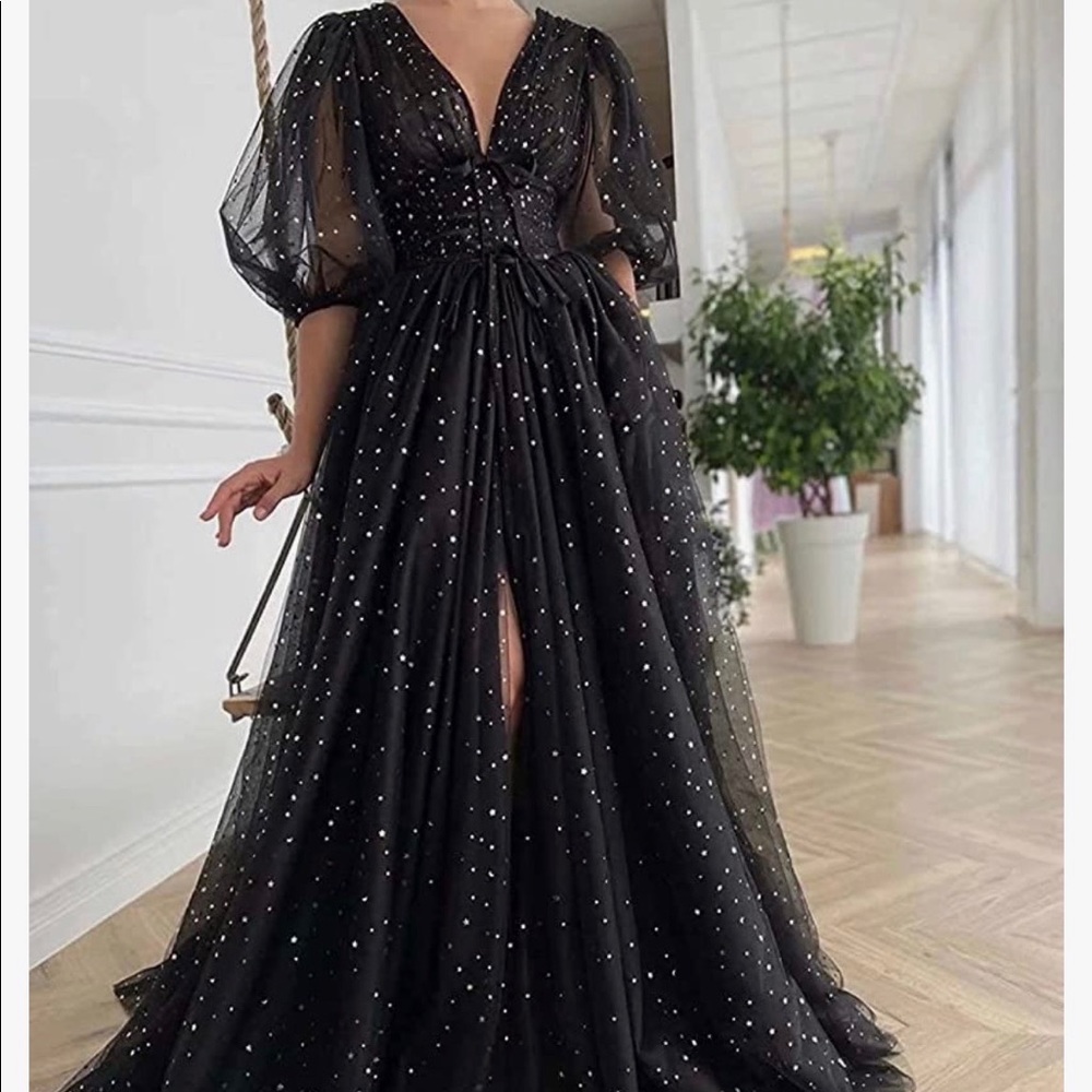 Ryanth Puffy Half Sleeve Dress! Brand New!